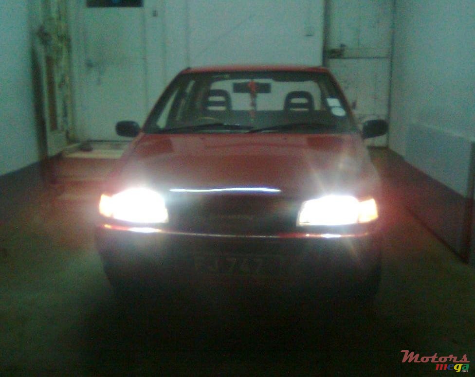 1992' Daihatsu Charade NA photo #10