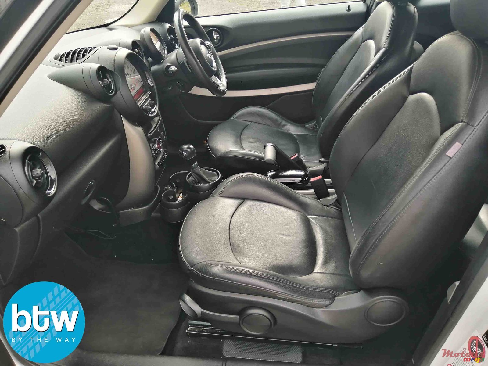 2013' MINI Paceman photo #5