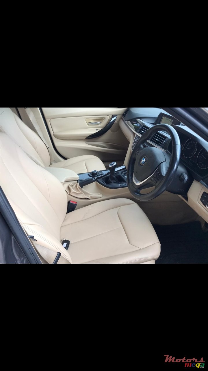 2013' BMW 3 Series Compact photo #3