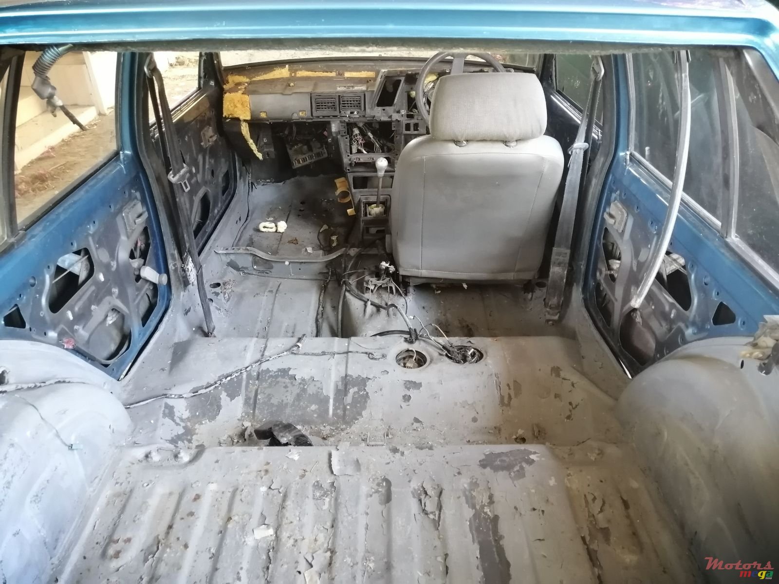 1992' Peugeot 205 A vendre carosserie peugeot photo #5