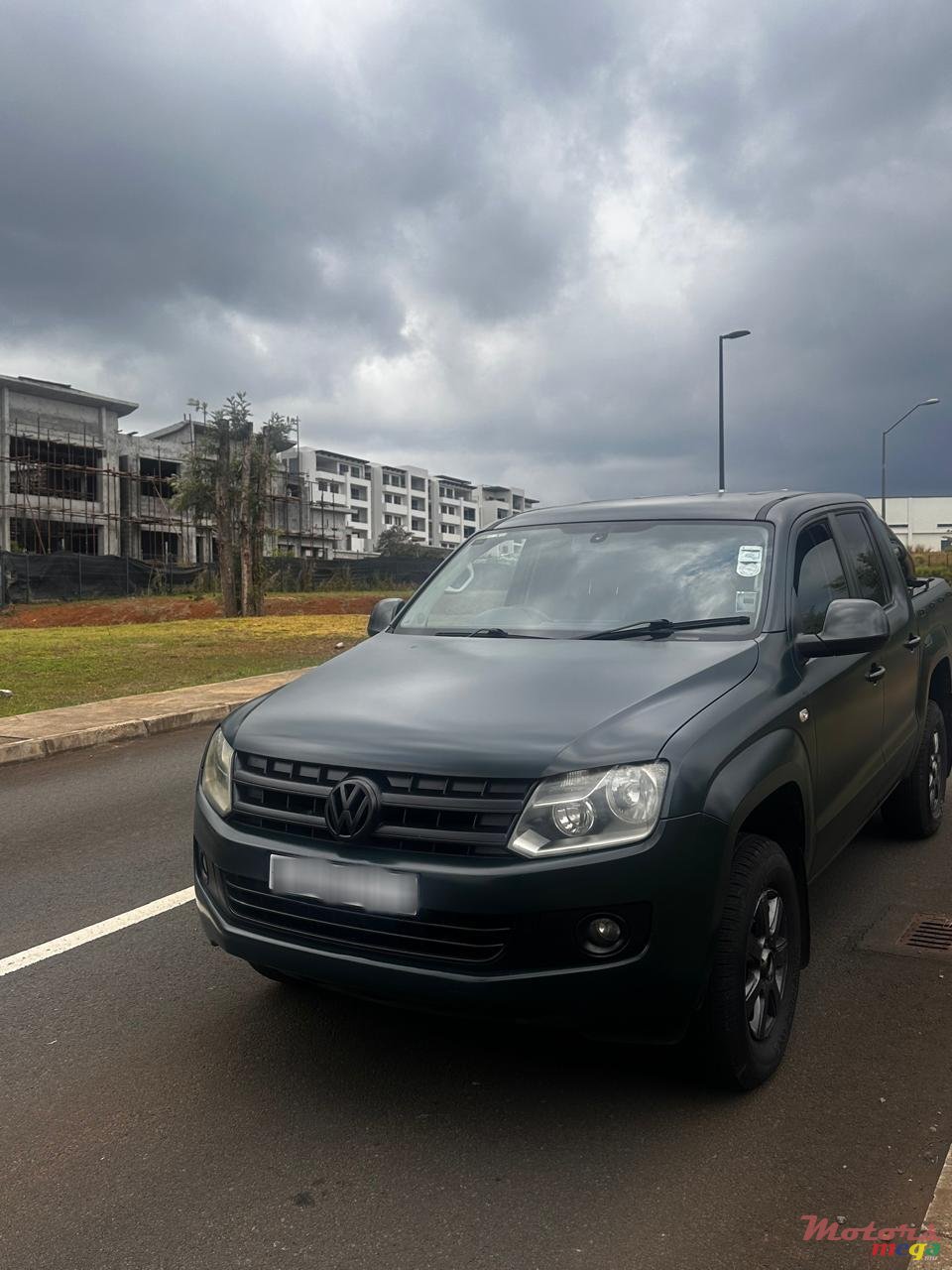 2017' Volkswagen Amarok photo #2