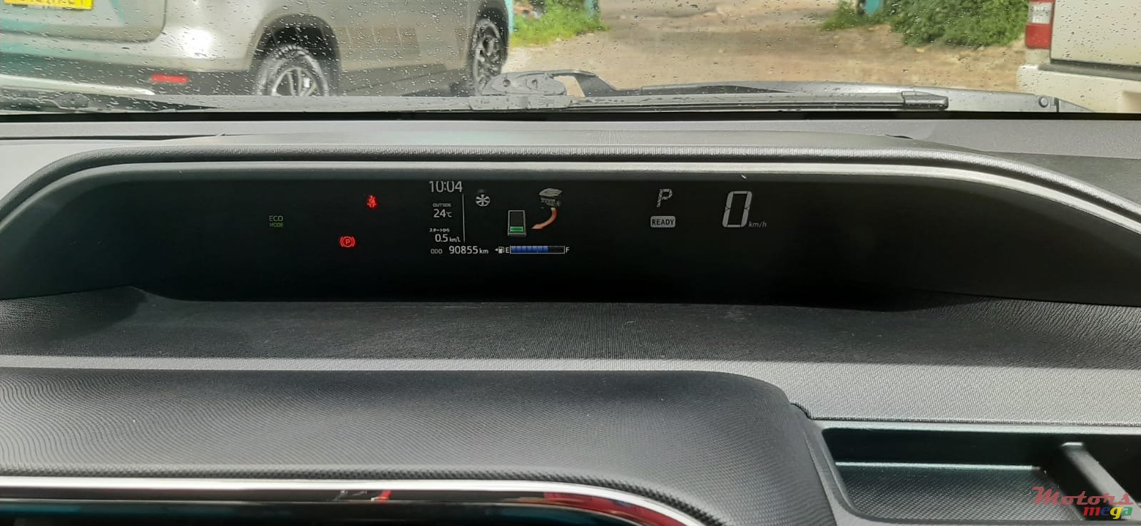 2019' Toyota Aqua photo #3