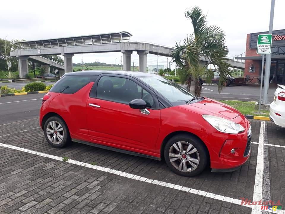2011' Citroen DS3 photo #6