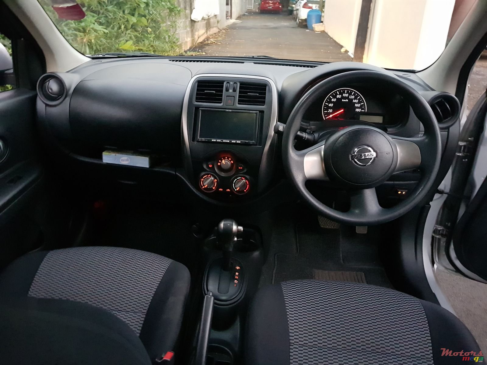 2014' Nissan March Automatic photo #4