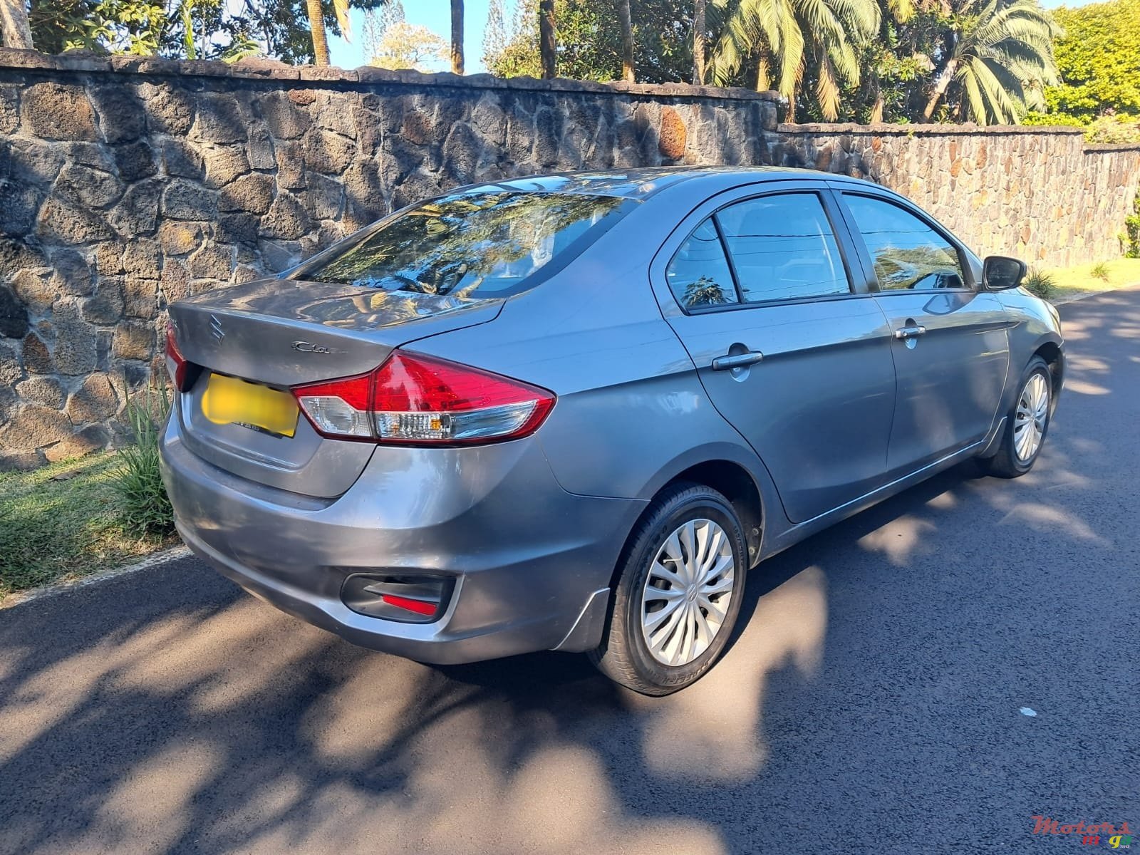 2019' Suzuki Ciaz photo #5
