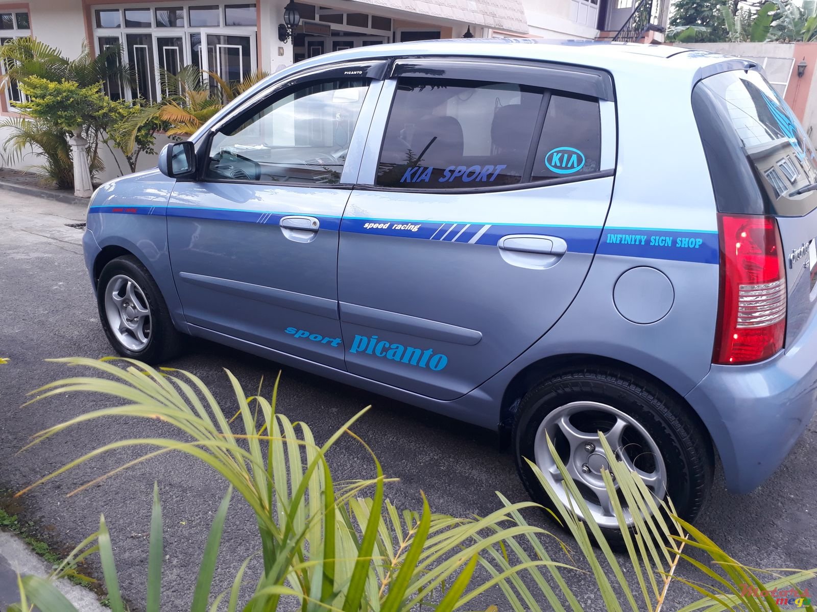 2008' Kia Picanto photo #7