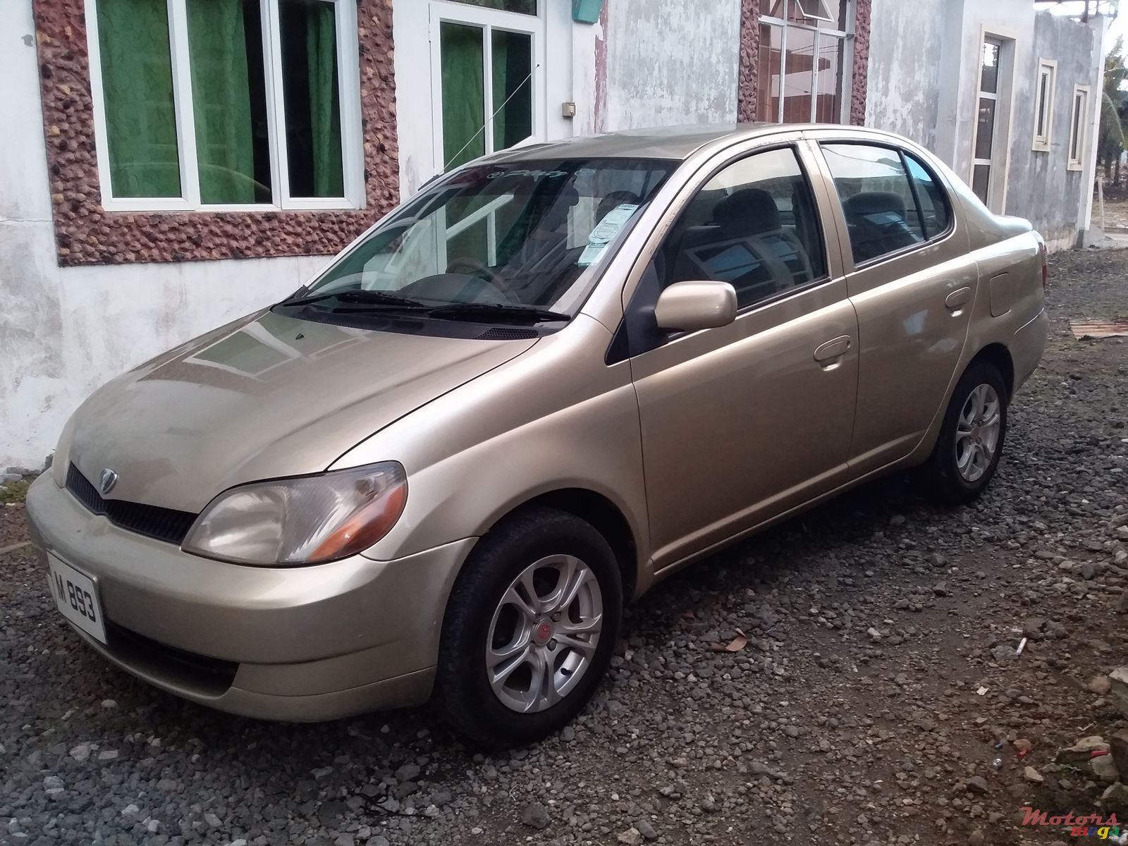 2001' Toyota Echo platz photo #2