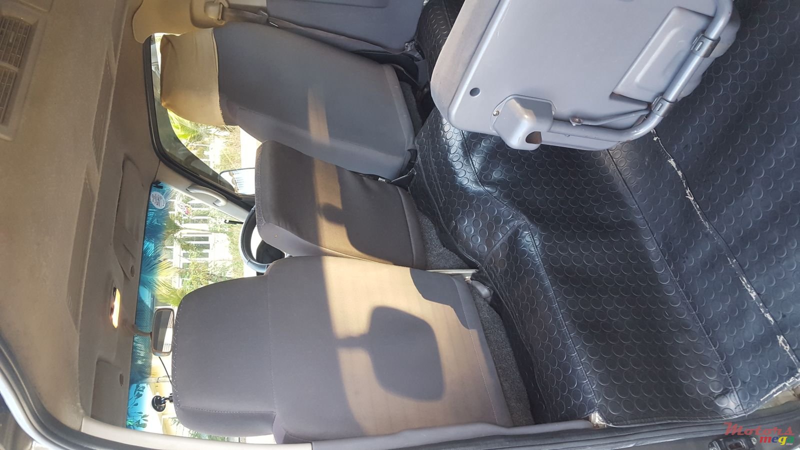 2009' Nissan photo #5