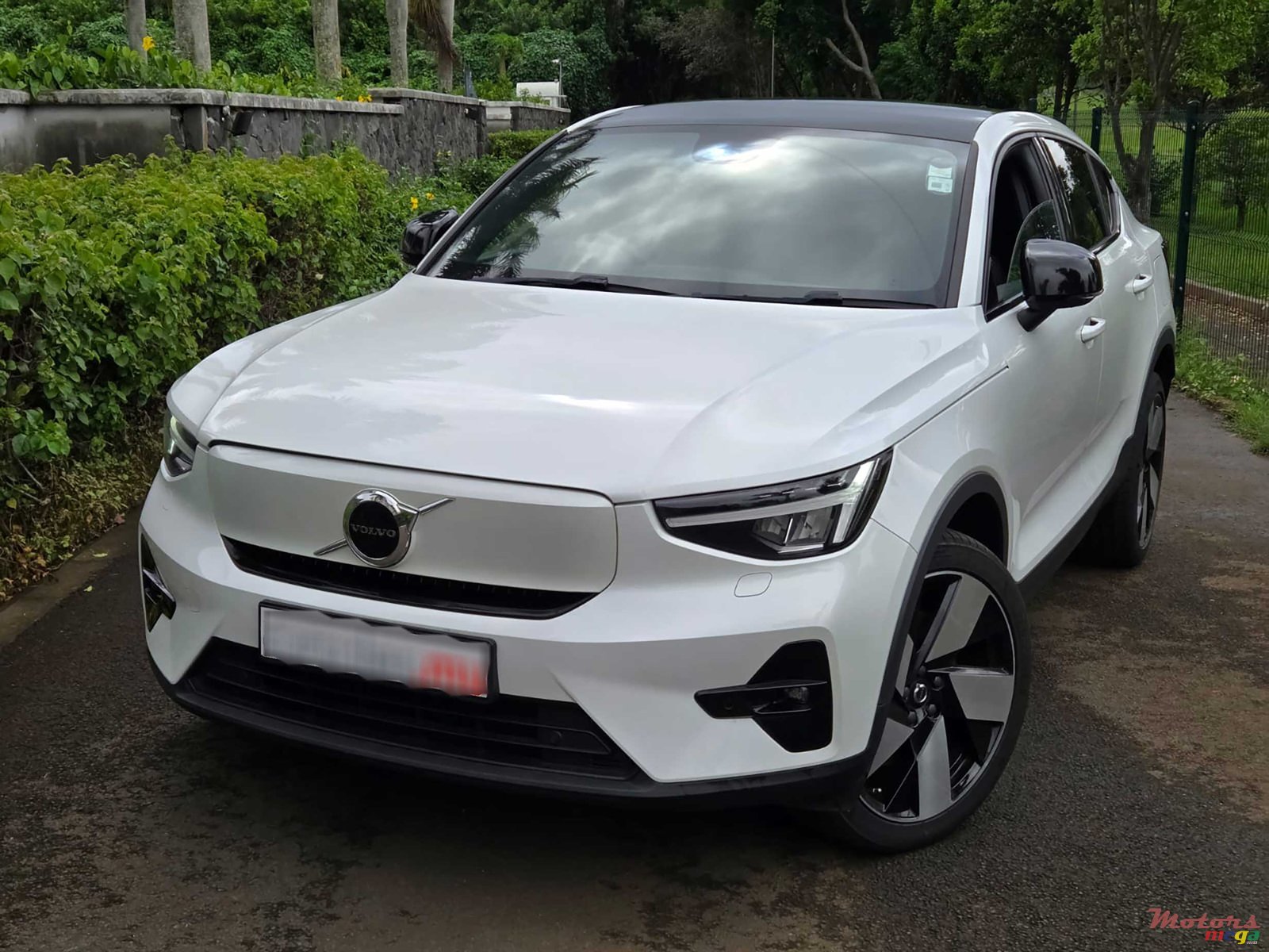 2023' Volvo C40 photo #1