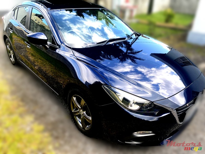 2015' Mazda 3 photo #2