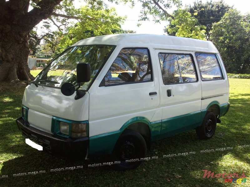 1988' Nissan Vanette photo #1