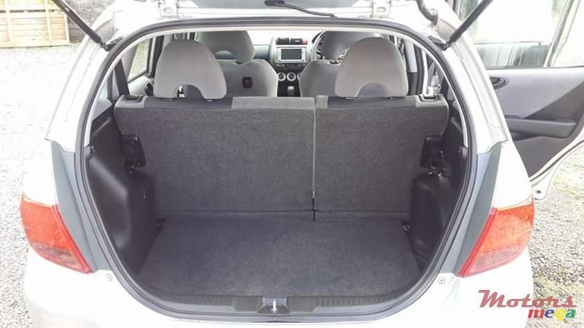 2005' Honda Fit photo #6