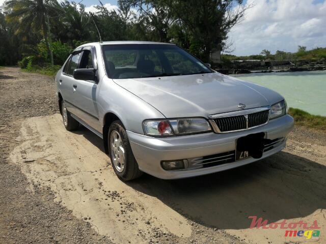 1999' Nissan Sunny photo #1