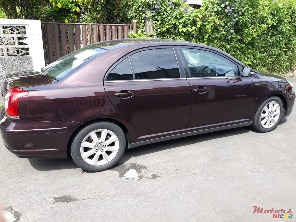 2007' Toyota Avensis Michelin Tyres photo #2