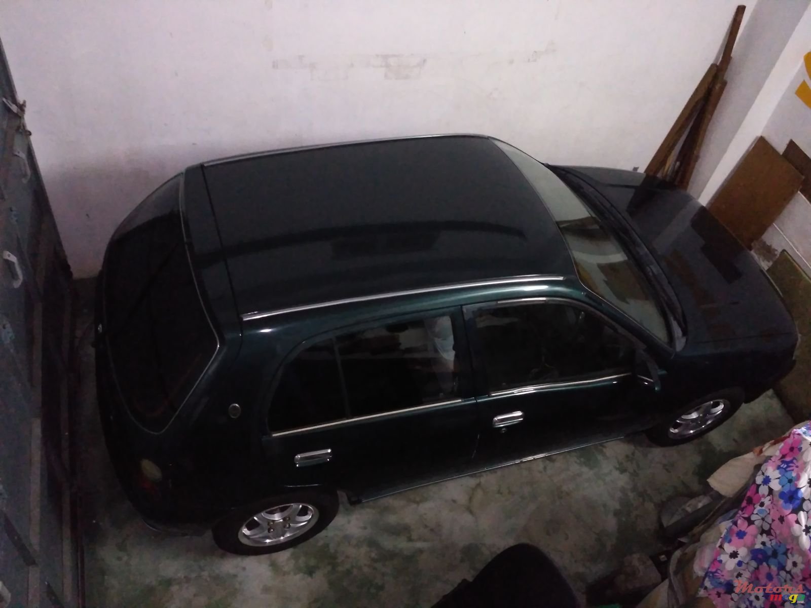 1997' Toyota Starlet Carat photo #1