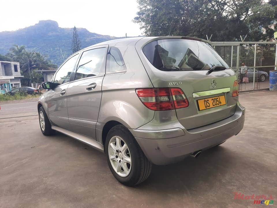 2008' Mercedes-Benz B 150 photo #3
