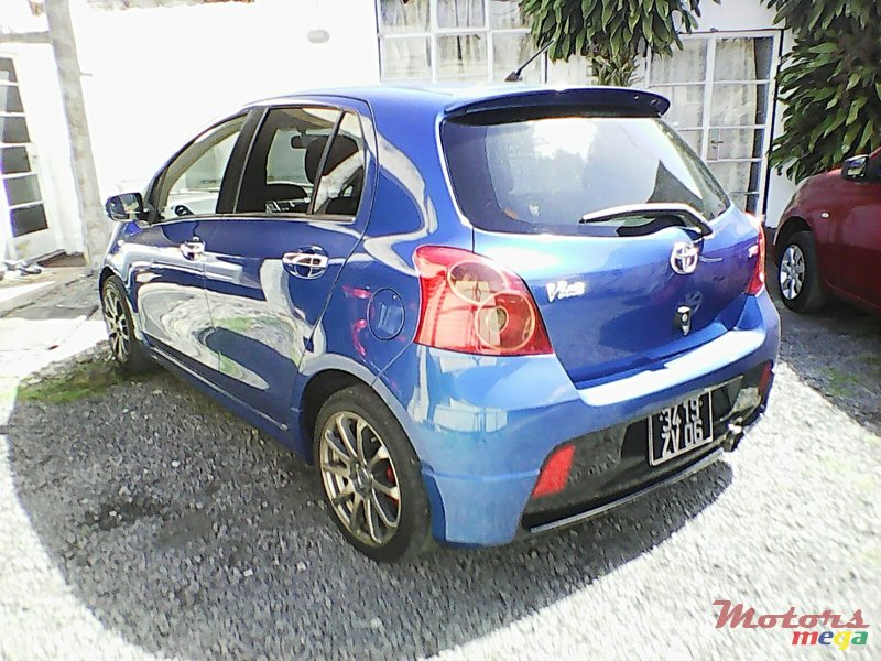 2006' Toyota Vitz RS AUTOMATIC photo #2