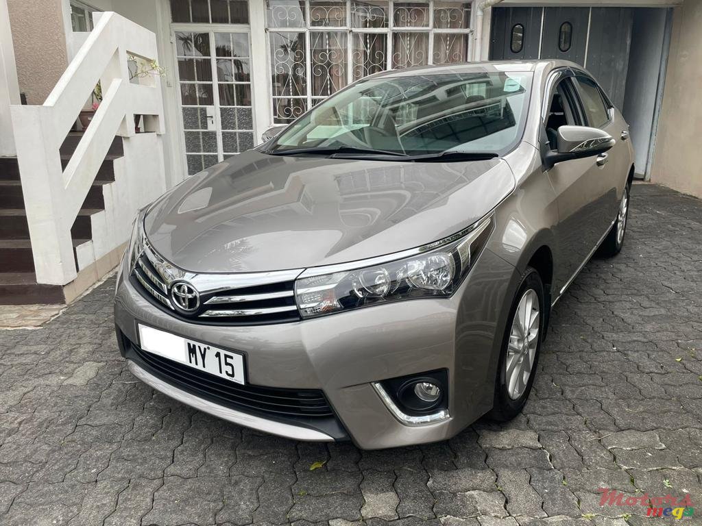 2015' Toyota Corolla Luxel 1.6 photo #2