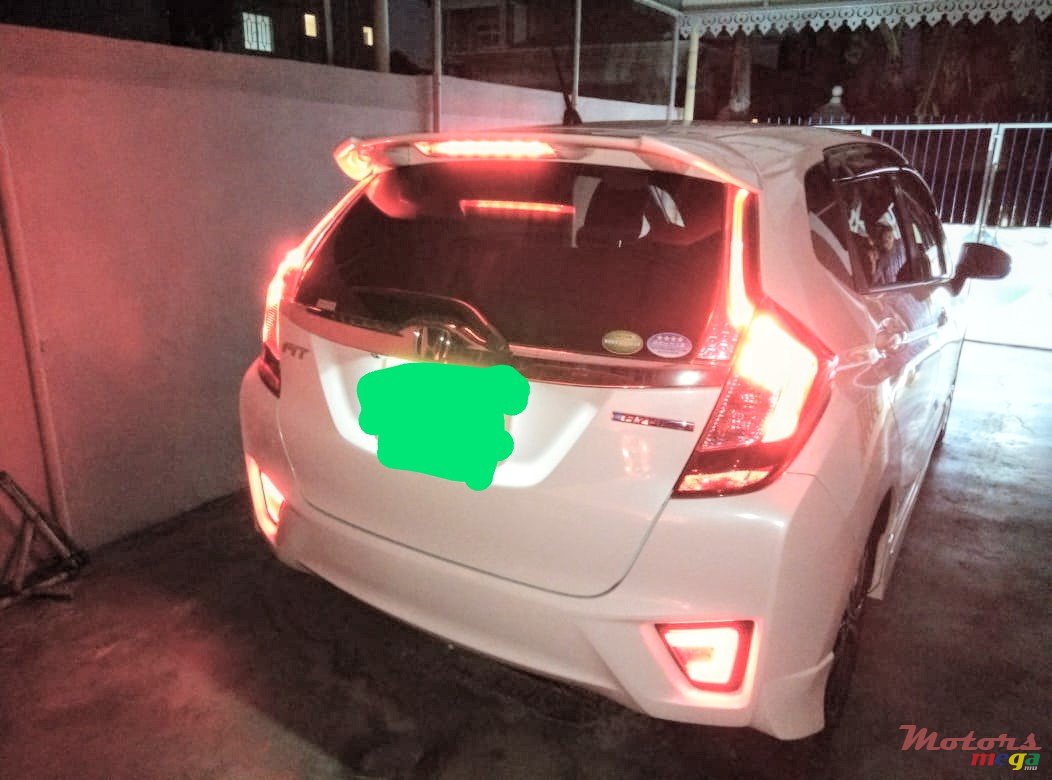 2015' Honda Fit photo #3