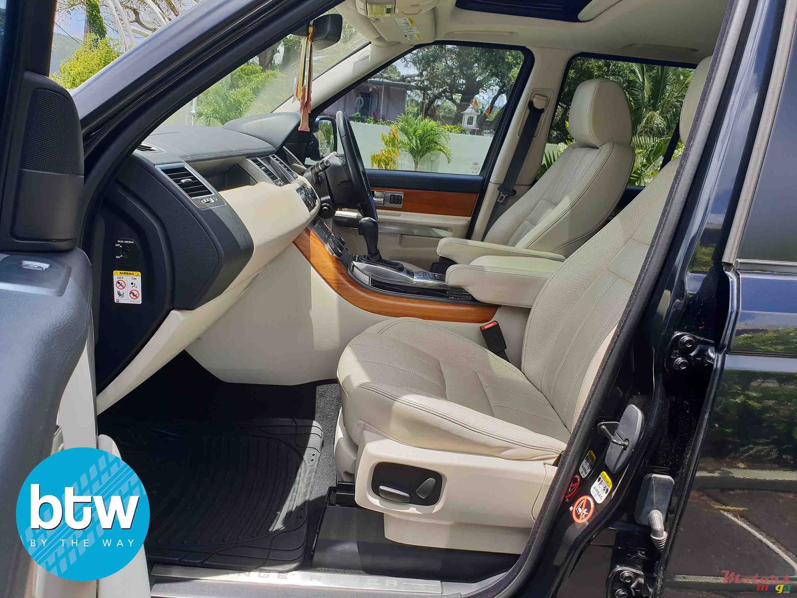 2012' Land Rover Range Rover Sport SDV6 photo #4