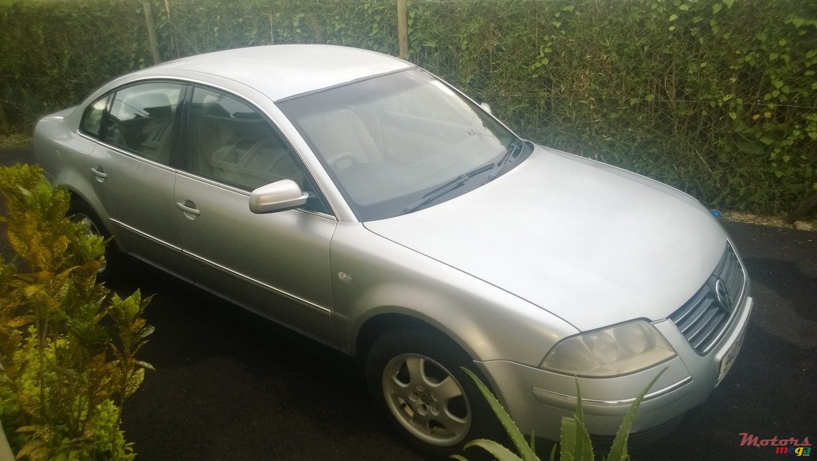 2003' Volkswagen Passat photo #3