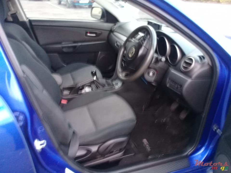 2007' Mazda 3 photo #4