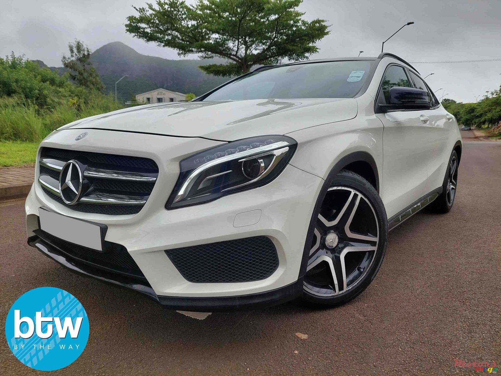 2016' Mercedes-Benz GLA-Class photo #2
