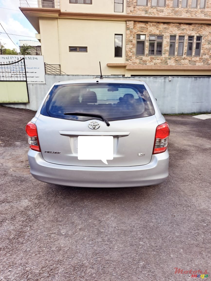 2010' Toyota Fielder photo #5