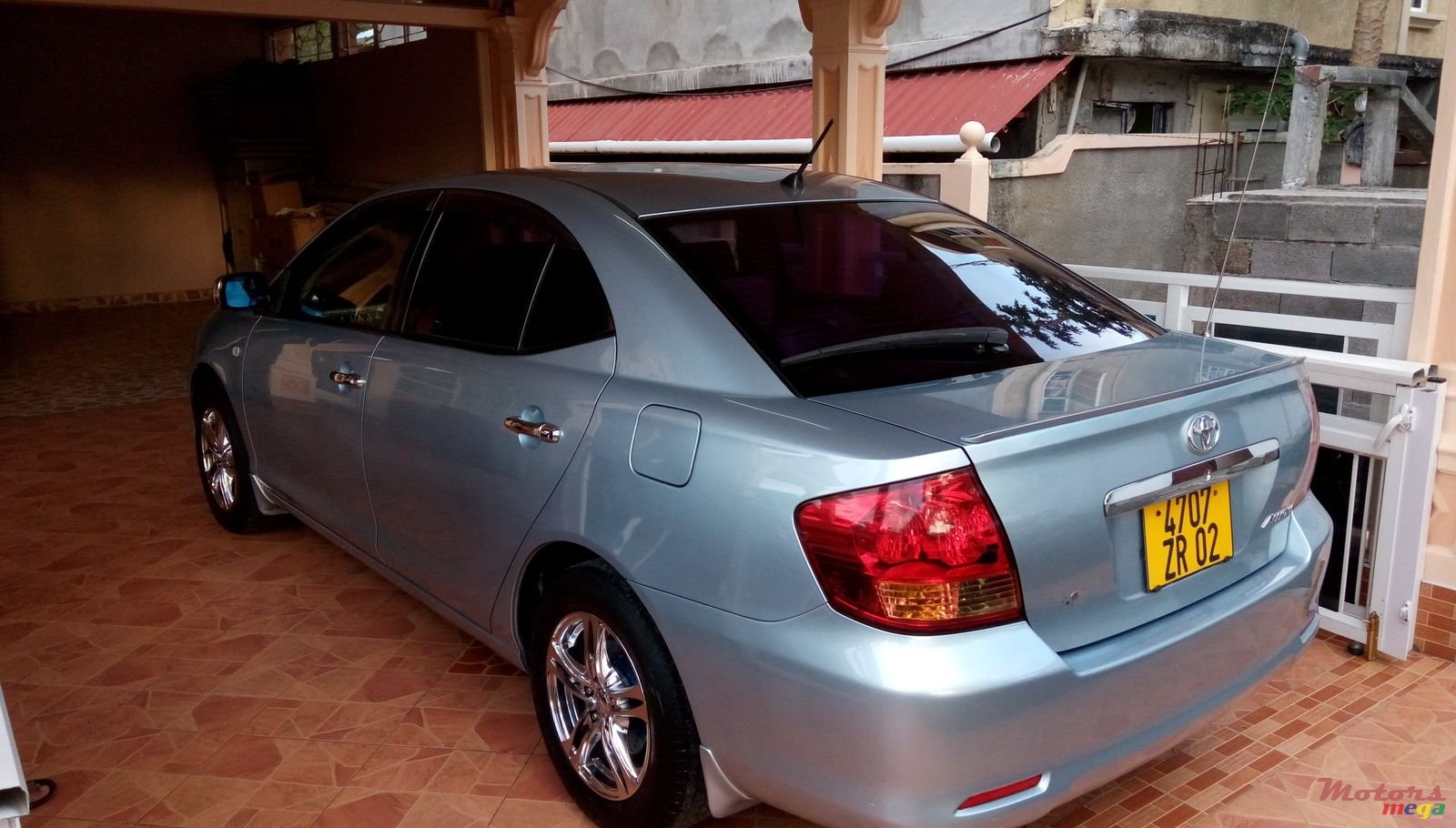 2002' Toyota photo #1