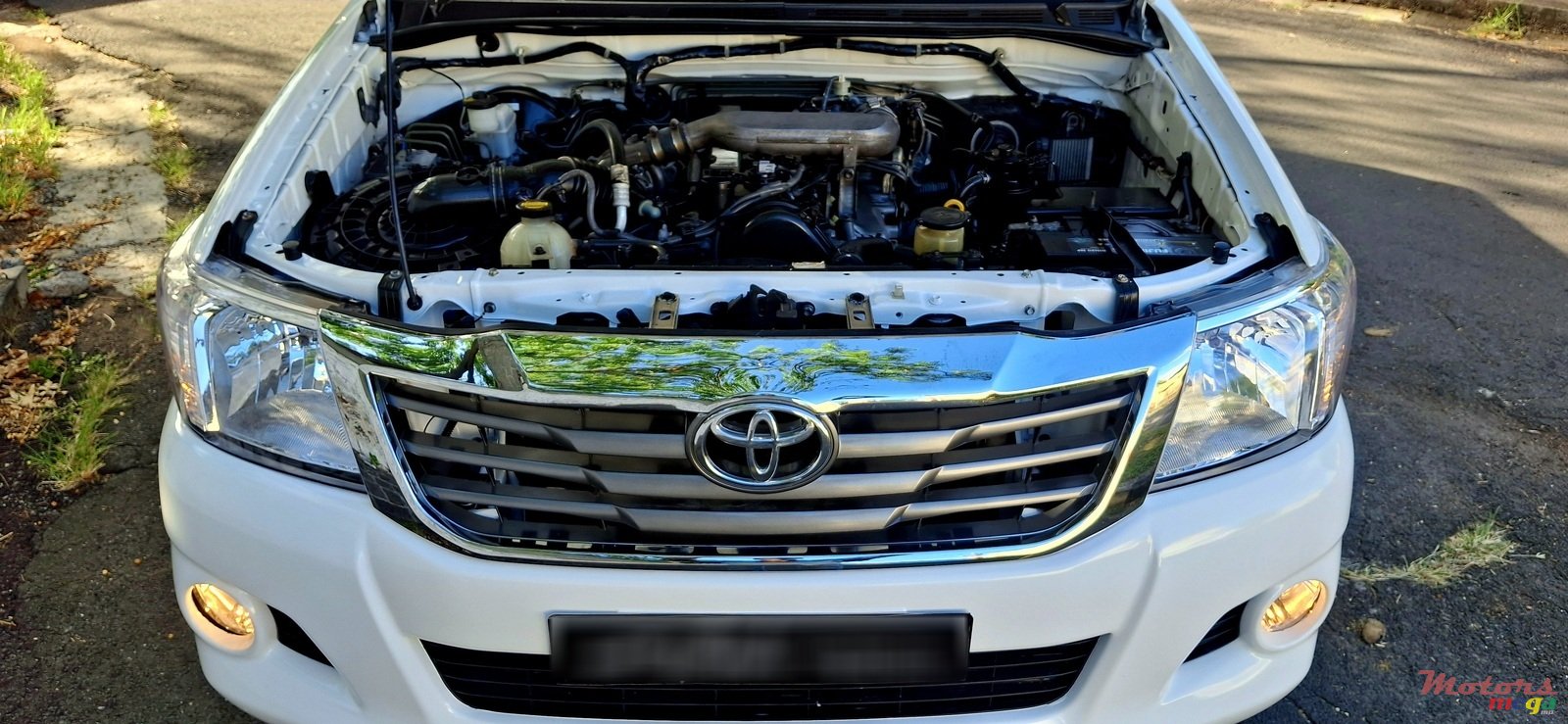2015' Toyota Hilux photo #7