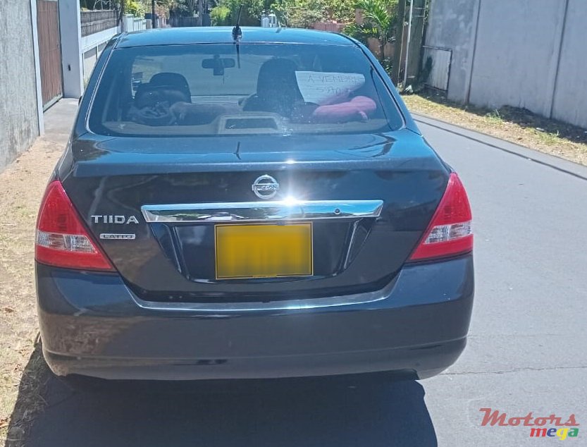 2005' Nissan Tiida photo #3