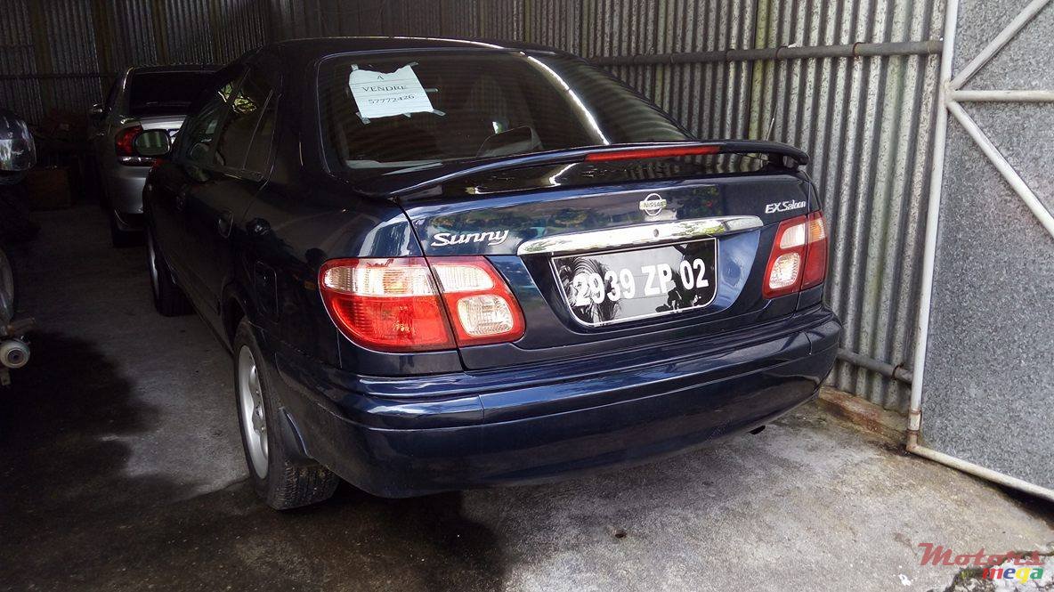 2002' Nissan Sunny photo #2