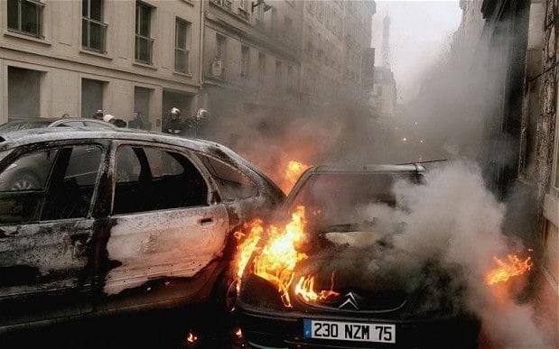 Almost 1,000 cars set on fire on New Year's Eve in France