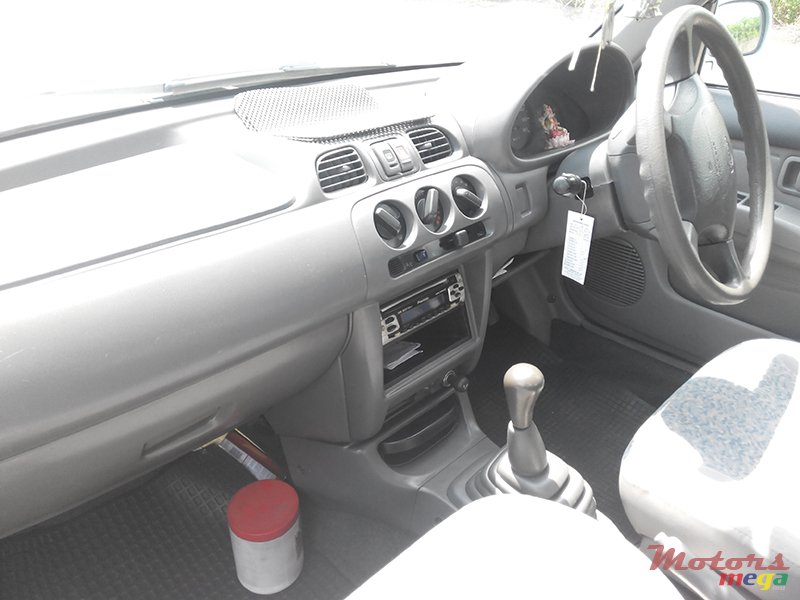 1998' Nissan full option photo #5