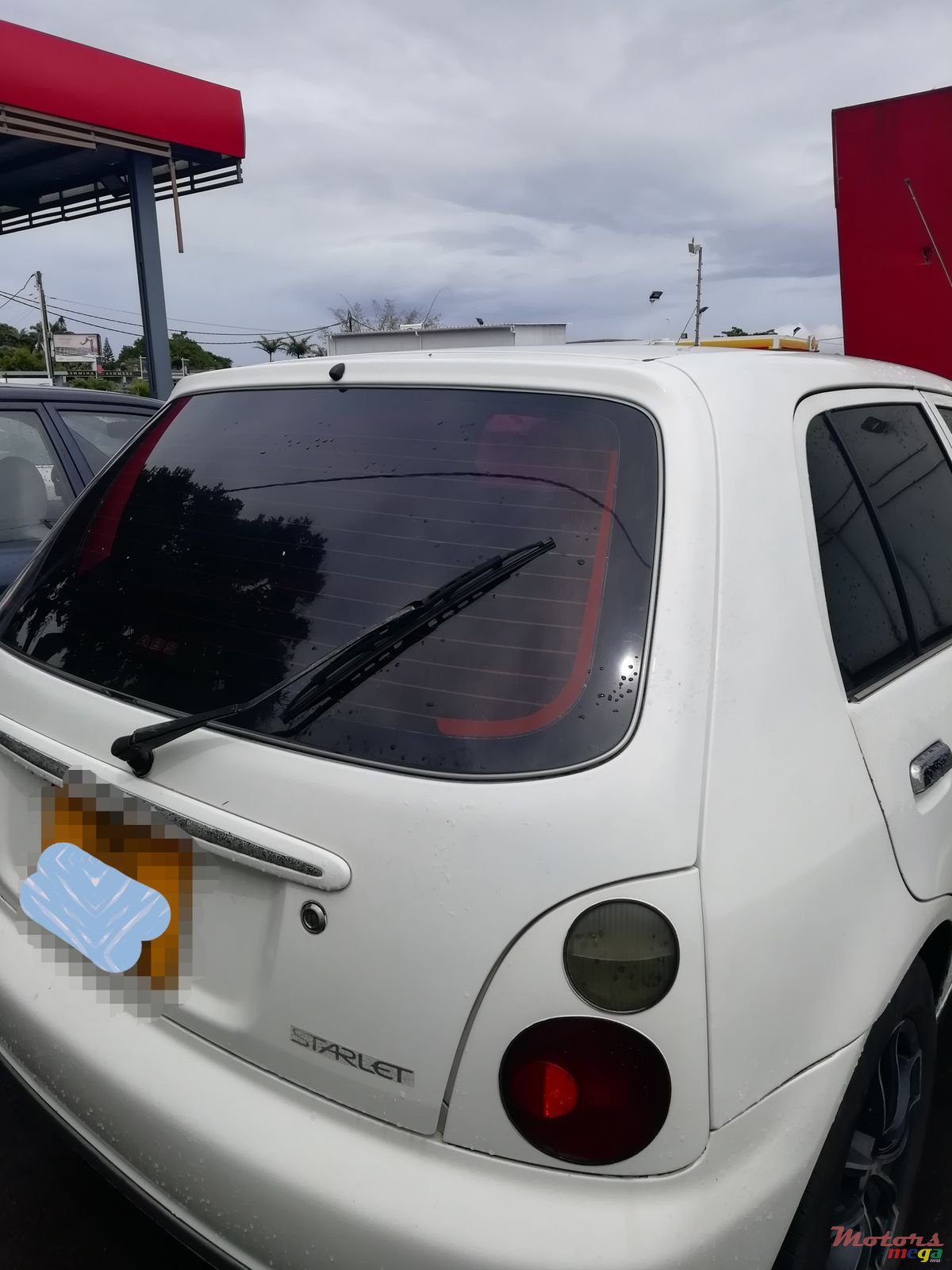 1999' Toyota Starlet photo #5