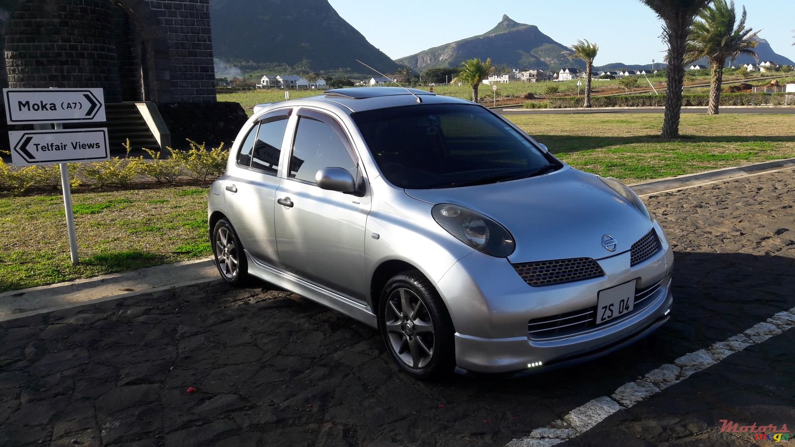 2004' Nissan March SR12 photo #1