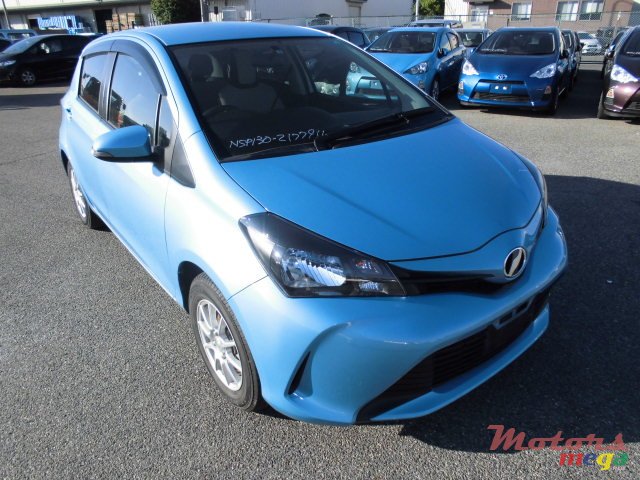 2014' Toyota Vitz photo #2