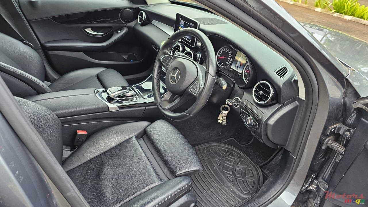 2018' Mercedes-Benz C 180 photo #7