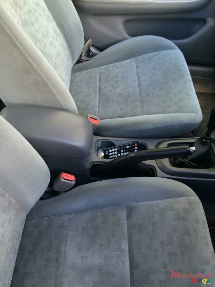 1998' Nissan B15 photo #3