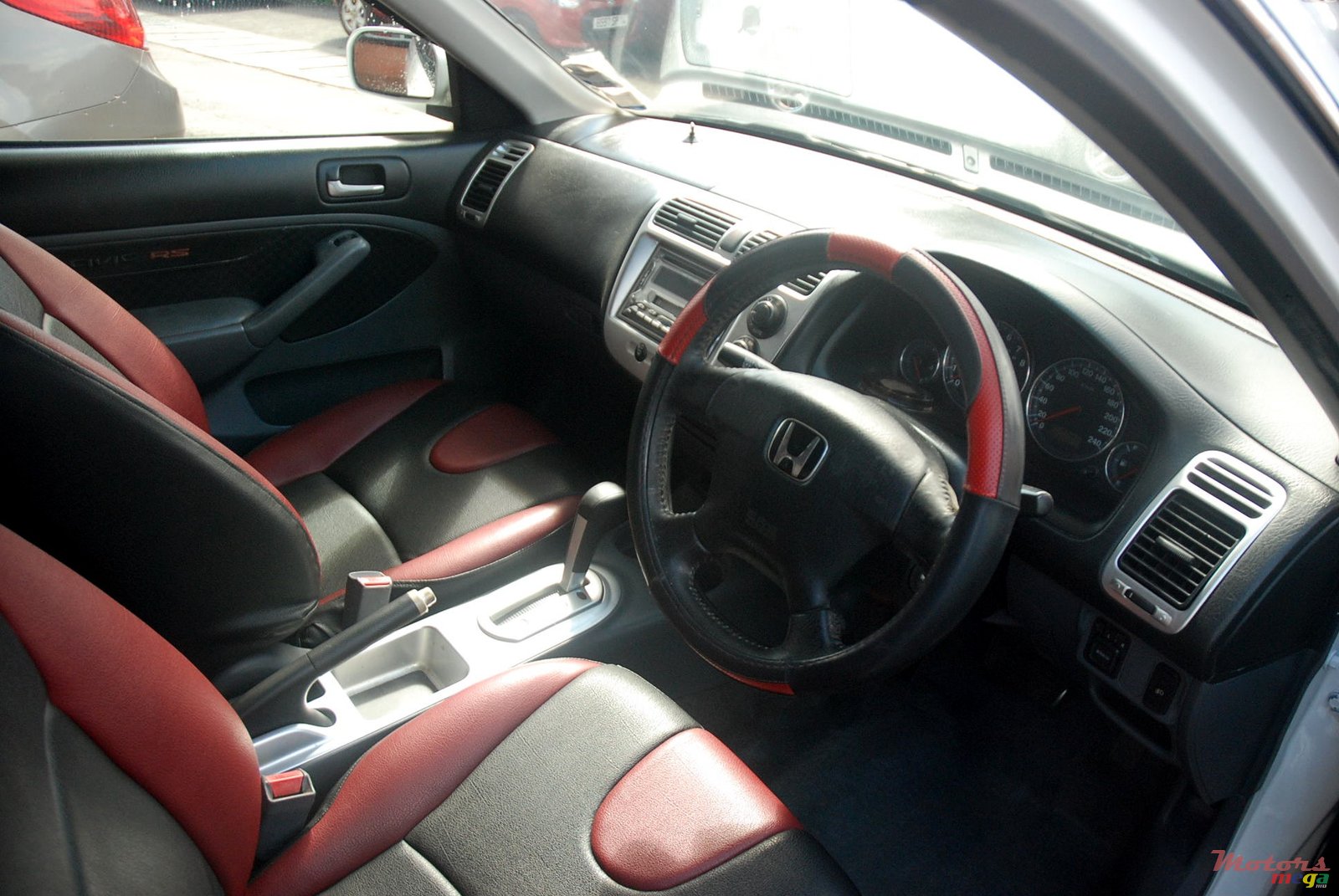 2002' Honda Civic ES8 V-TEC photo #4