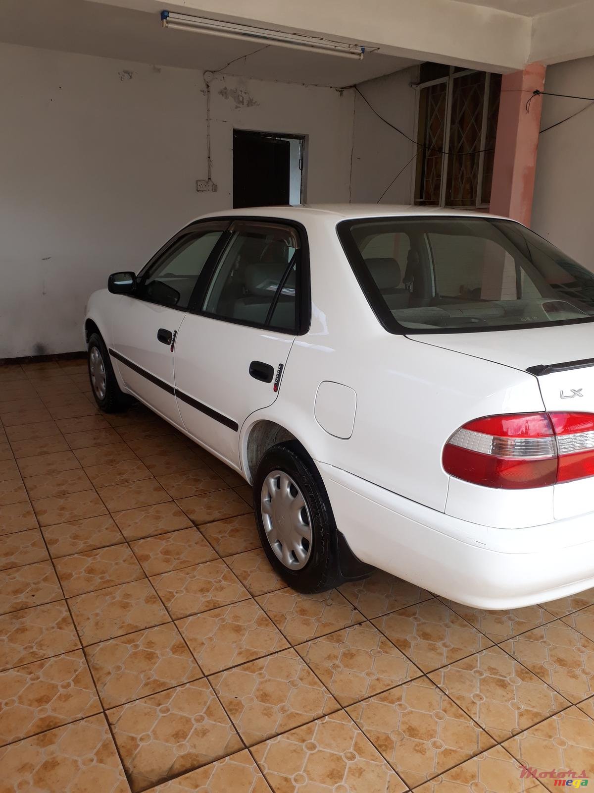 1999' Toyota Corolla photo #5