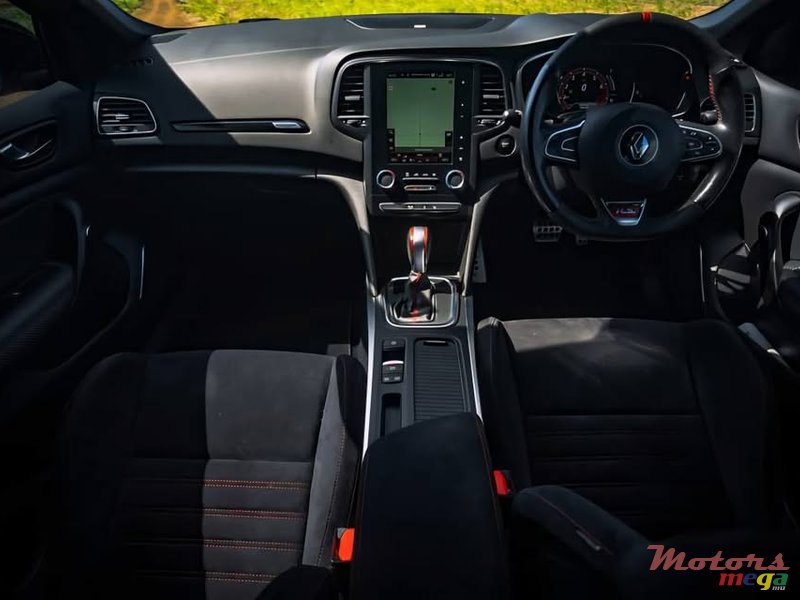 2020' Renault Megane RS photo #4