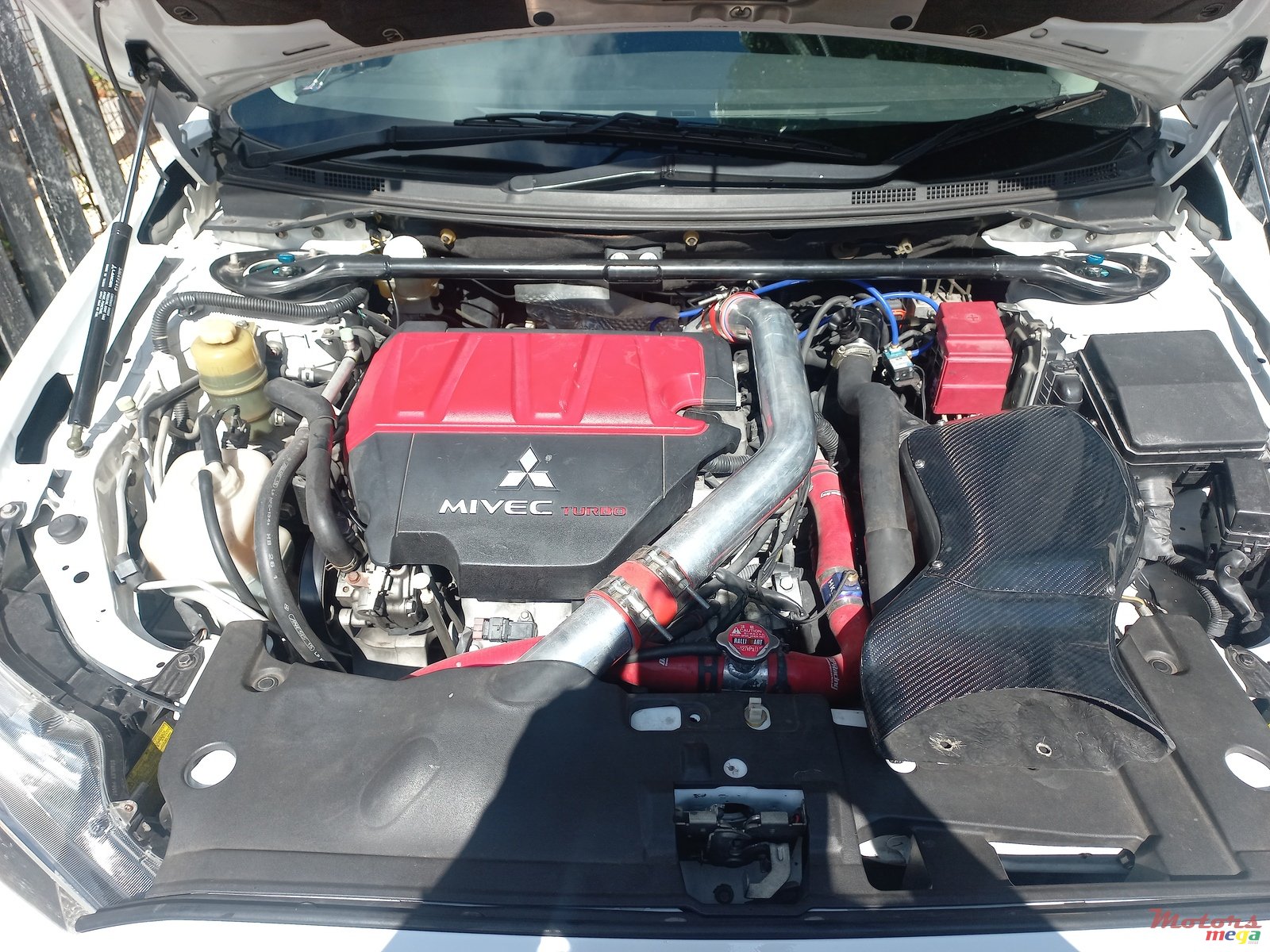 2008' Mitsubishi Lancer Evolution photo #7