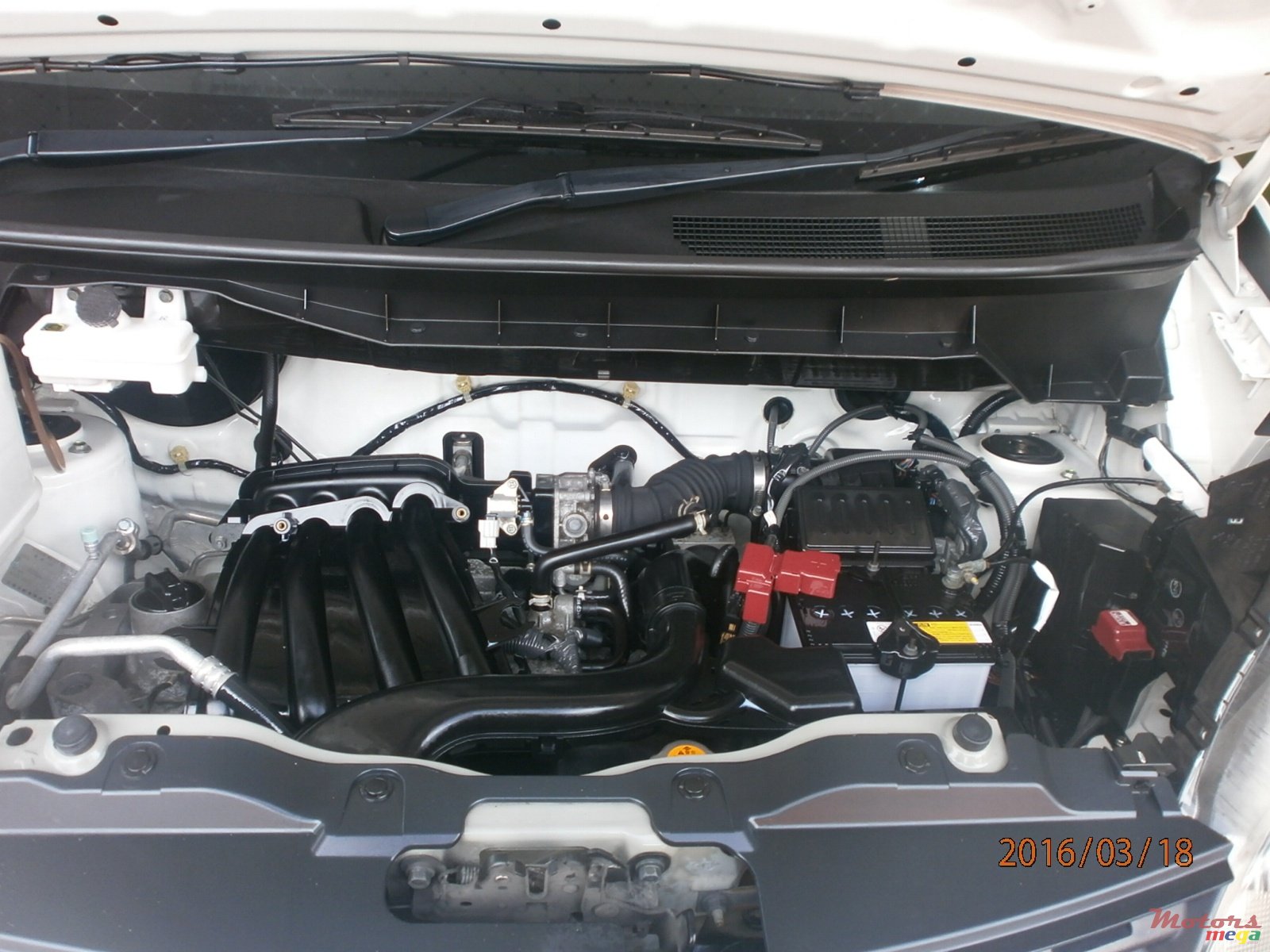 2011' Nissan NV photo #4