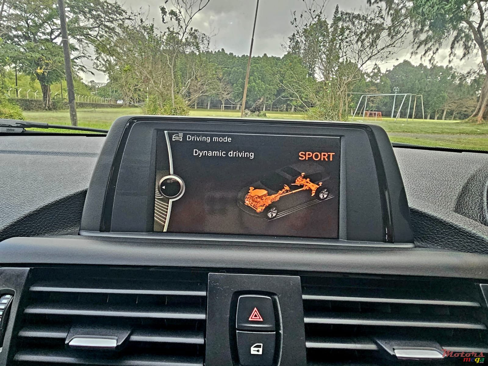 2015' BMW 116 photo #2