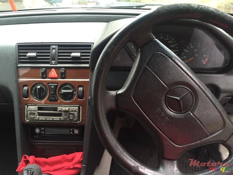 1997' Mercedes-Benz CLC 180 photo #3