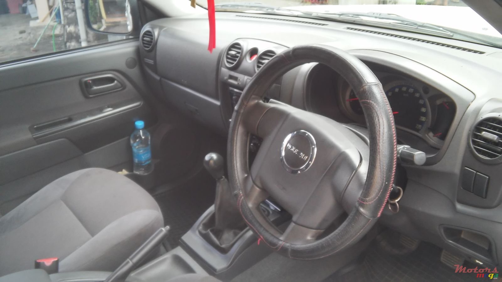 2007' Isuzu D-Max photo #4