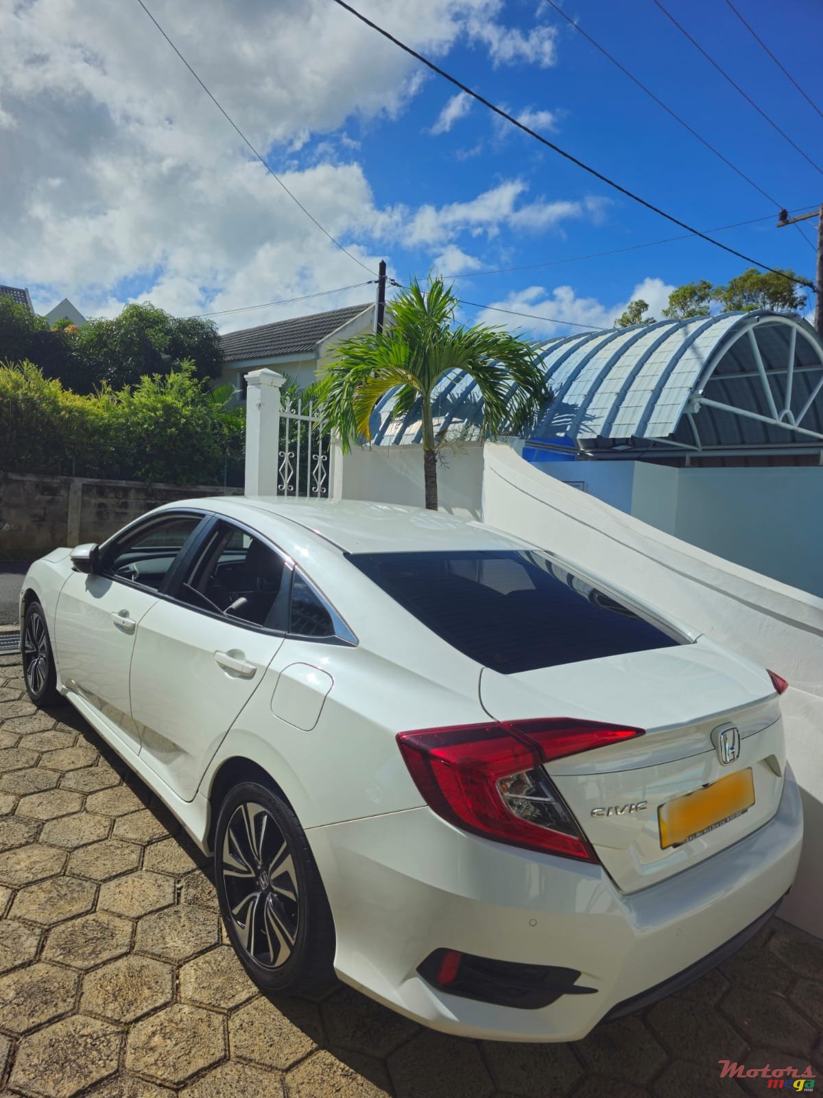 2019' Honda Civic Executive photo #5