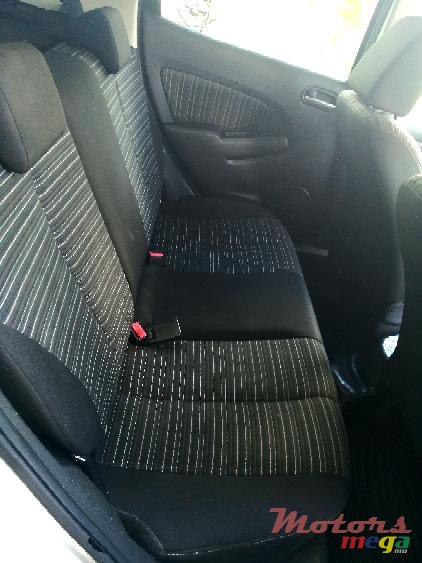 2011' Mazda Demio photo #5