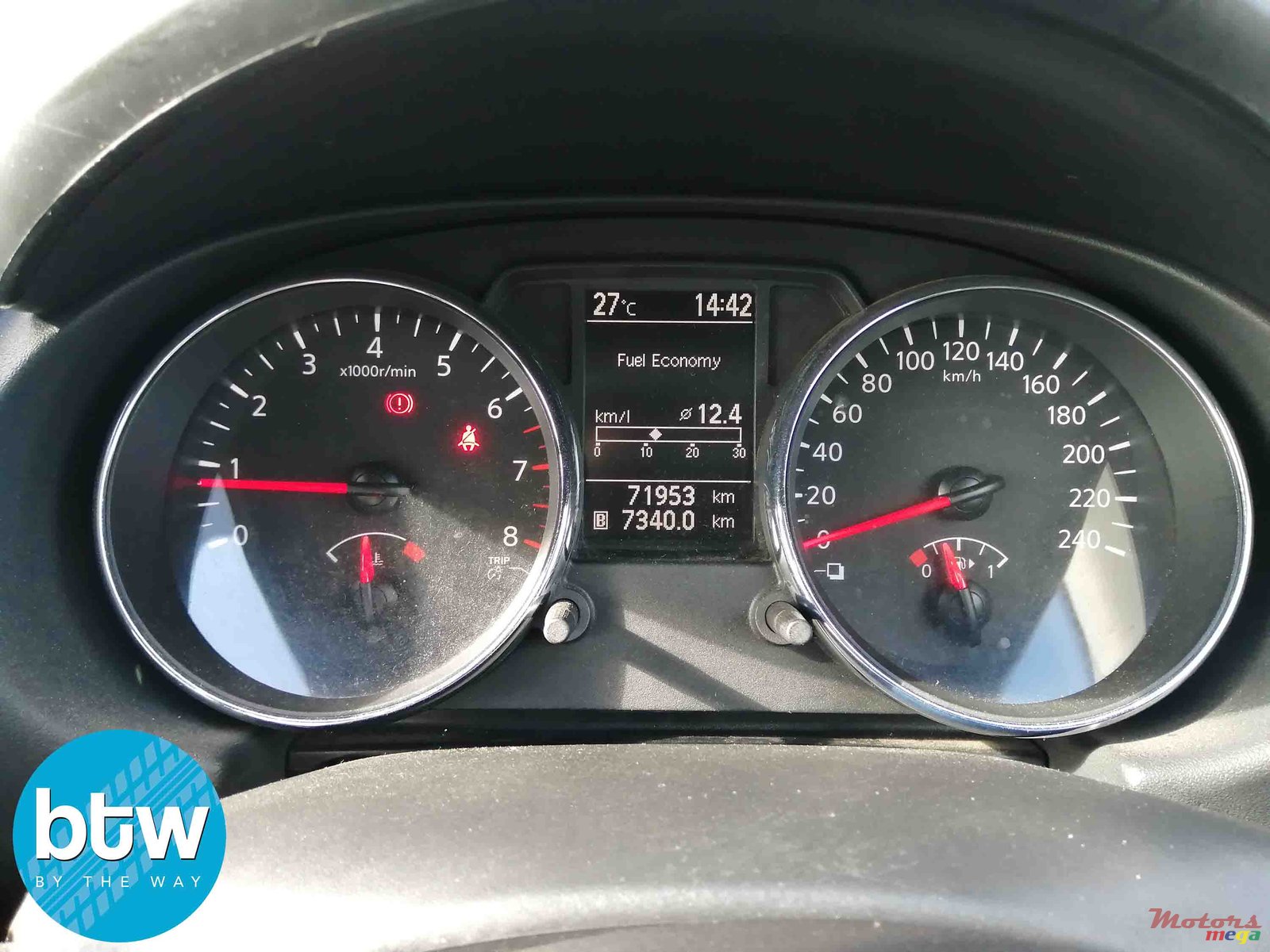 2012' Nissan Qashqai photo #6